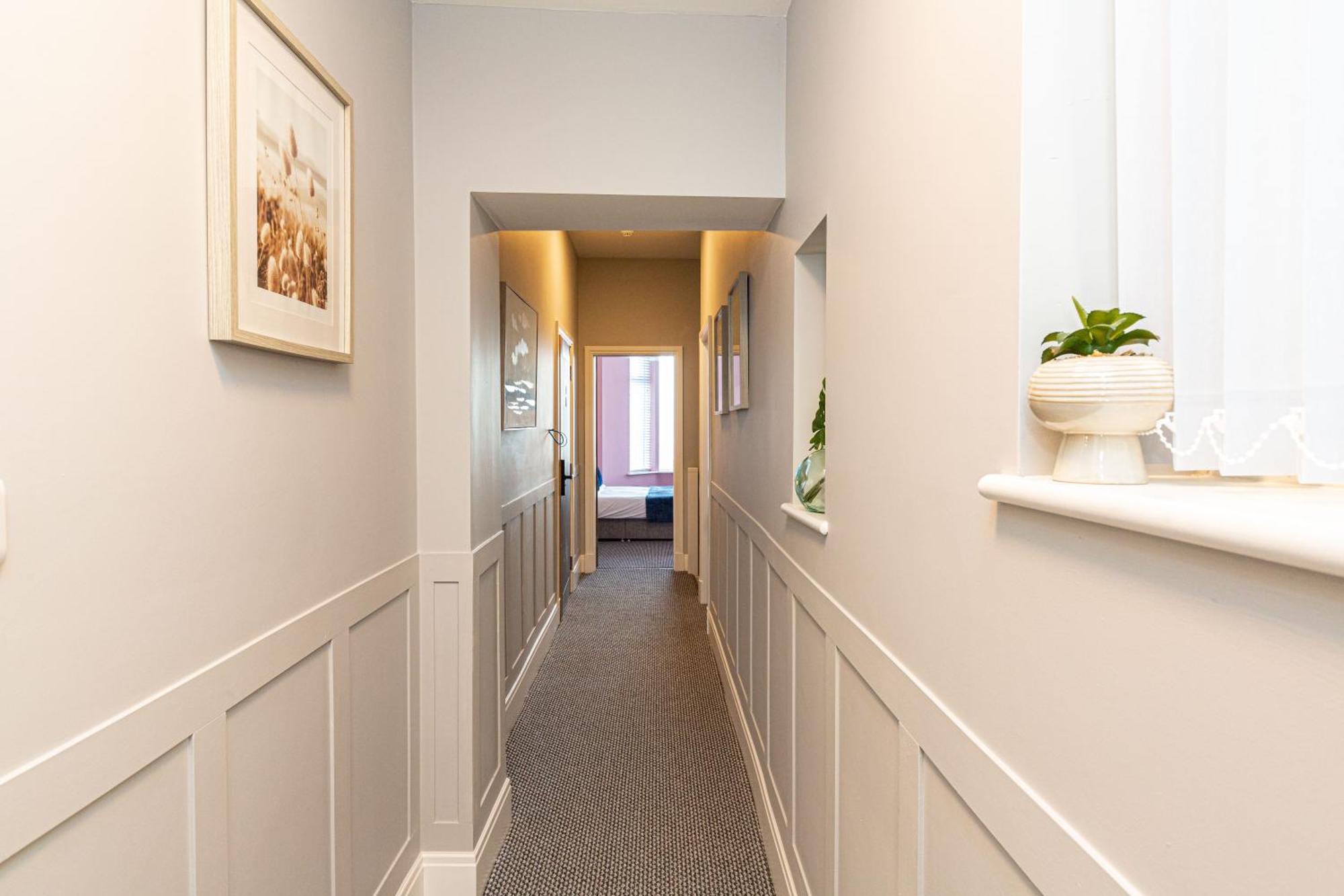 Beachfront Apartment 3 Bedrooms Sleeps 7 - Gateway To The Lake District - Newly Refurbished Morecambe Bagian luar foto