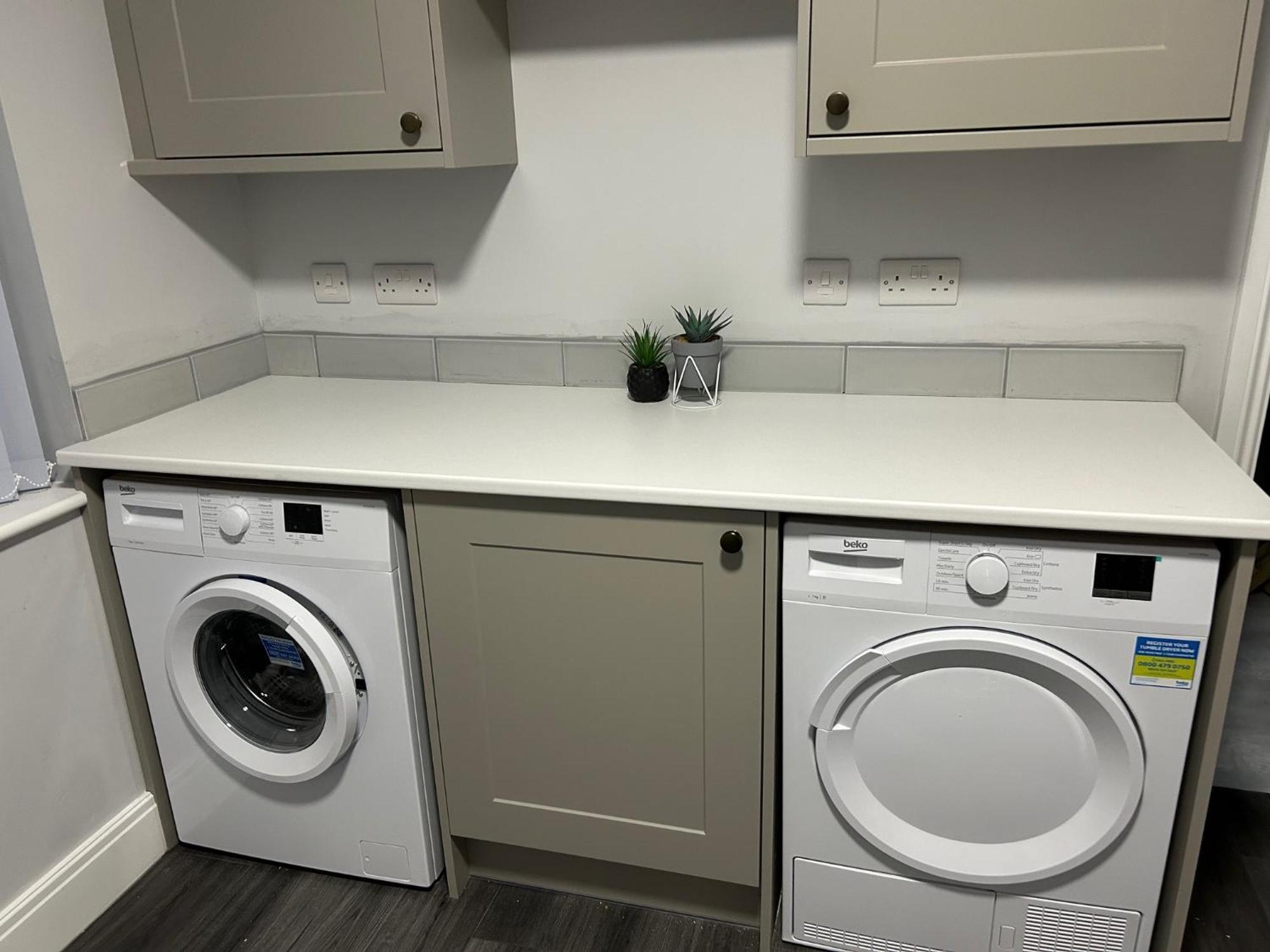 Beachfront Apartment 3 Bedrooms Sleeps 7 - Gateway To The Lake District - Newly Refurbished Morecambe Bagian luar foto